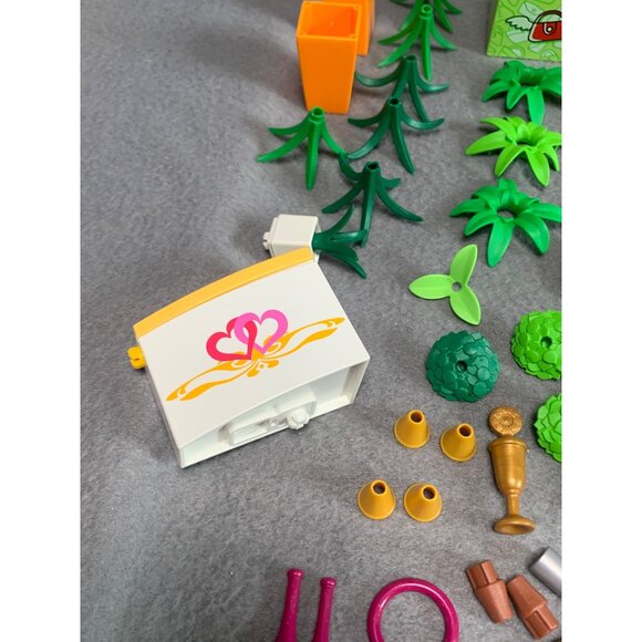 Playmobil Mixed Lot: People Accessories Furniture & More Perfect for Kids or Col - Picture 16 of 16